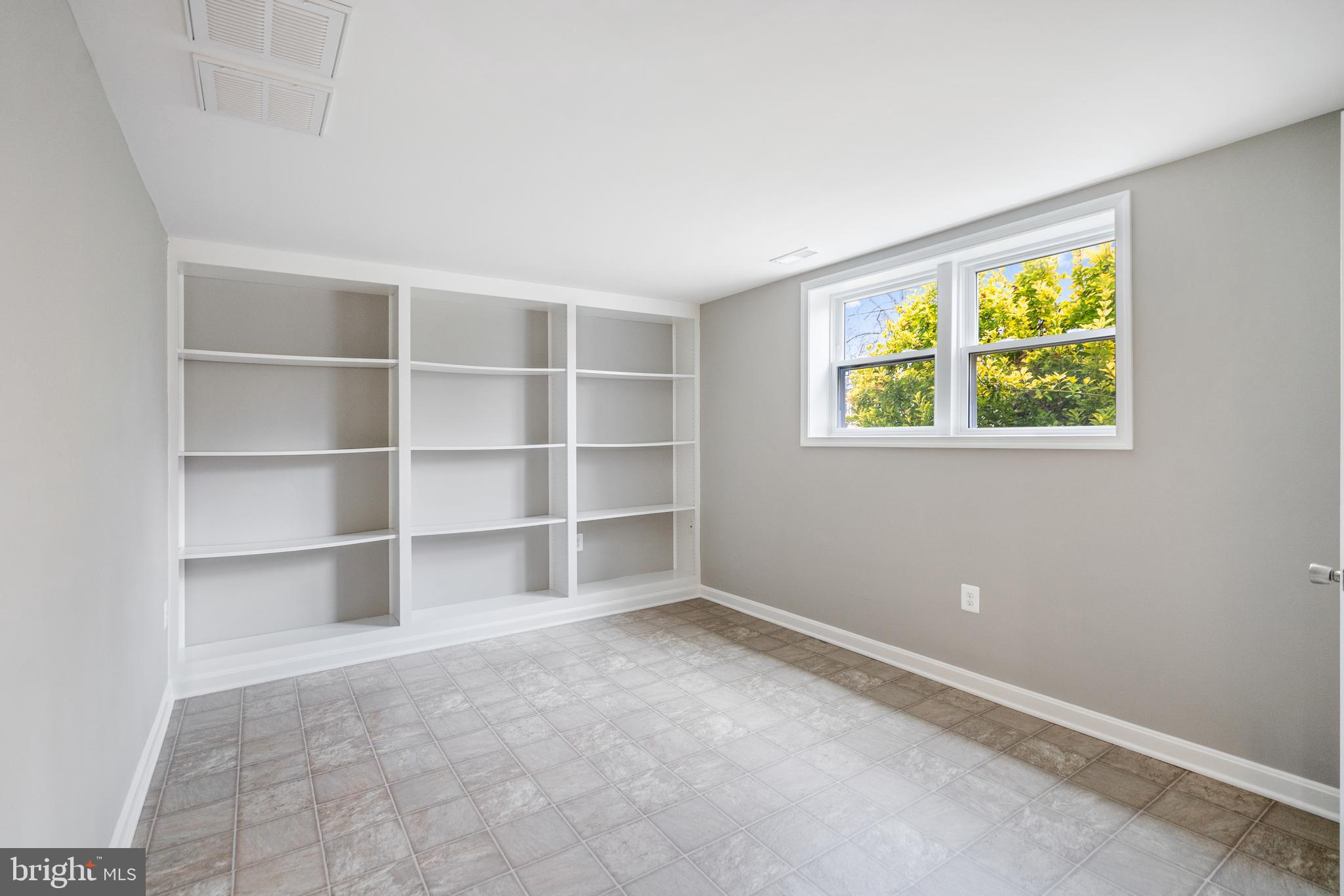 9402 Blackstone Road Manassas, VA 20110 - Photo 25 of 27