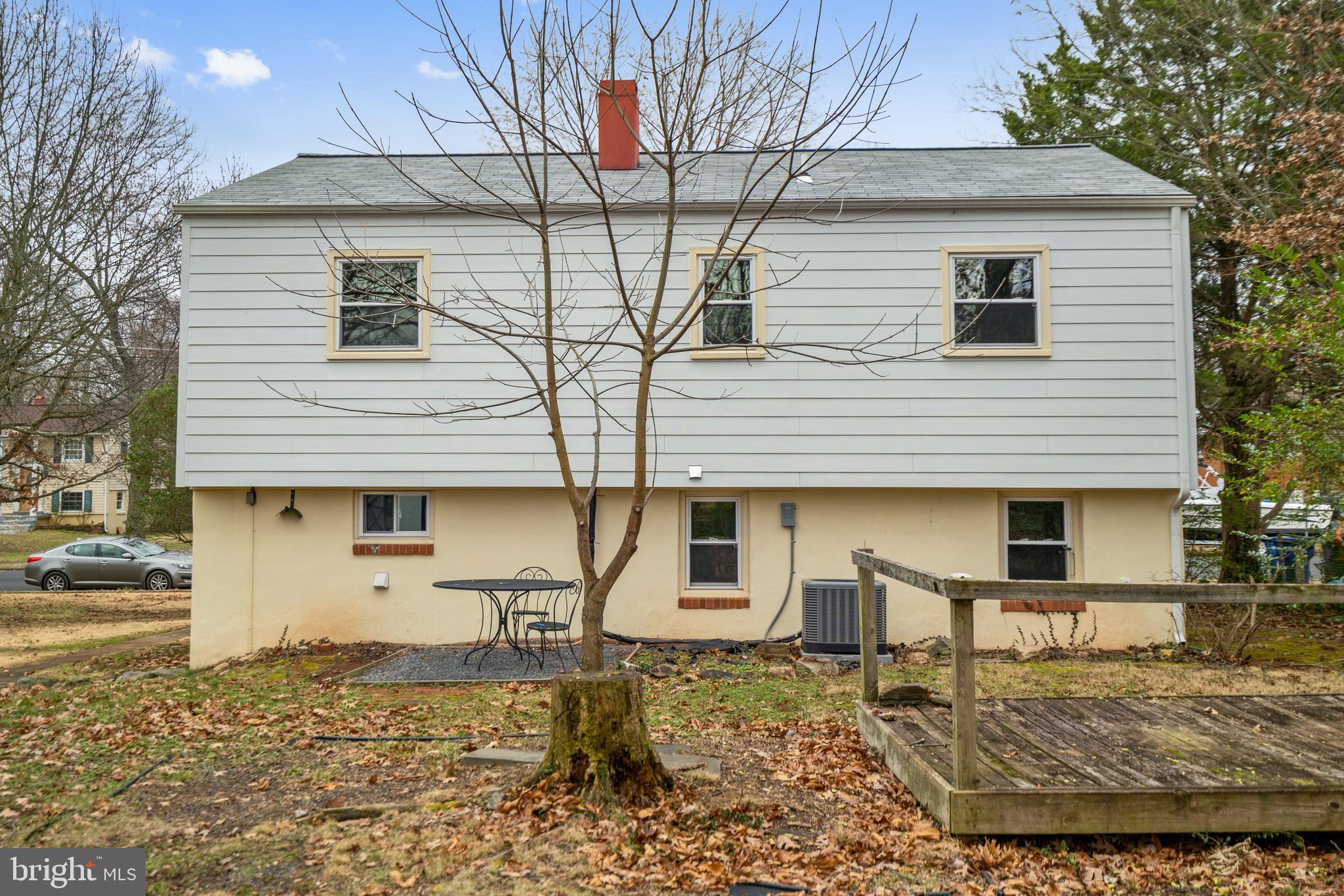 9402 Blackstone Road Manassas, VA 20110 - Photo 6 of 27