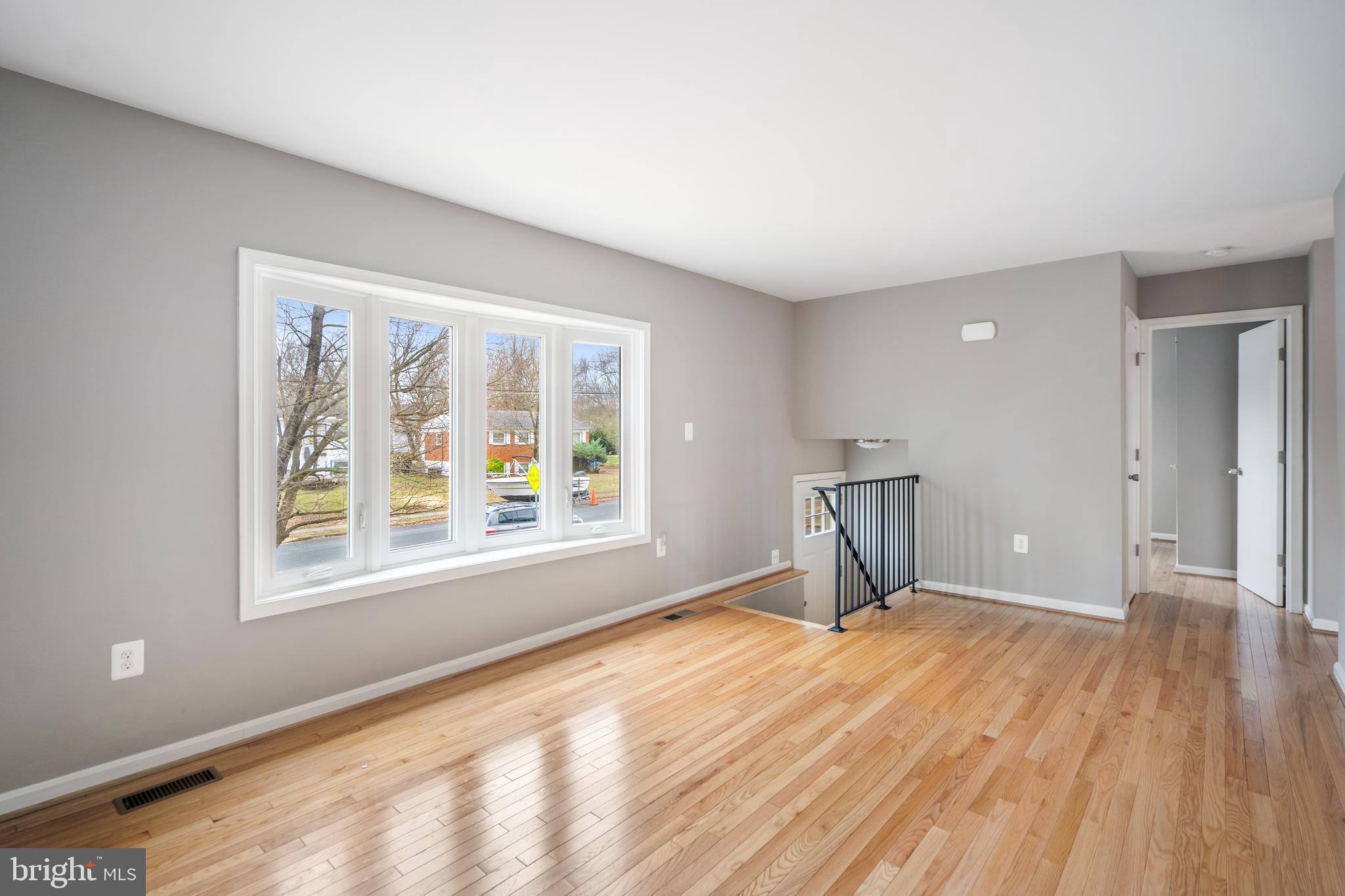 9402 Blackstone Road Manassas, VA 20110 - Photo 7 of 27