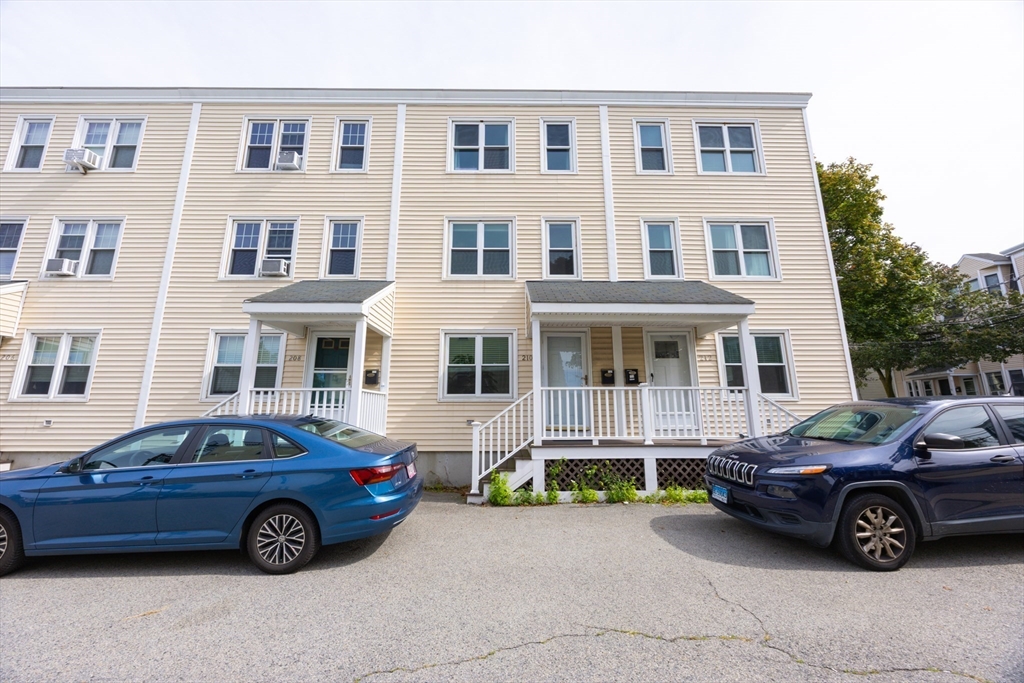 a car parked in front of a building