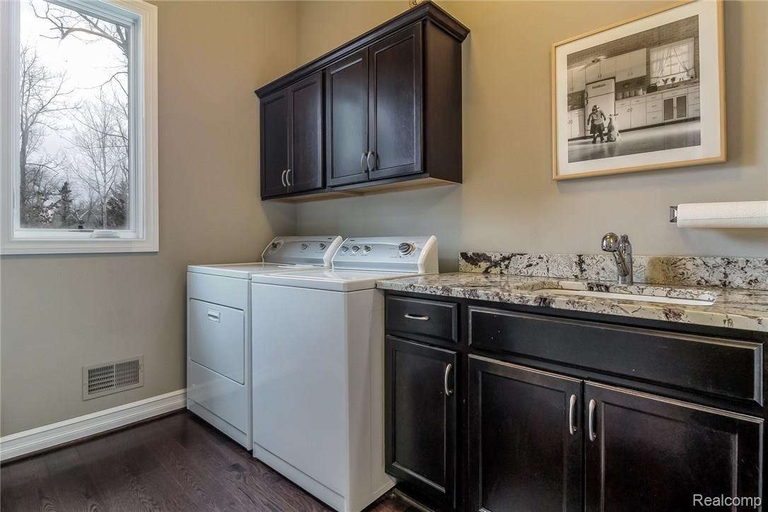 534 Placid Court Rochester, MI 48306 - Photo 36 of 56 038-5376832-medium.jpg