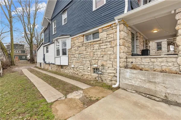 $379,000 | 4130 Troost Avenue, Kansas City, MO 64110