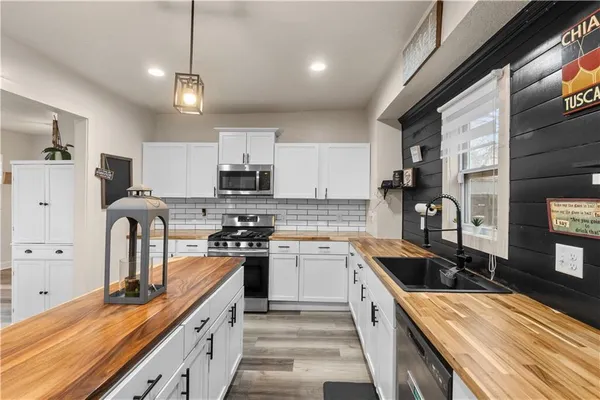 $379,000 | 4130 Troost Avenue, Kansas City, MO 64110