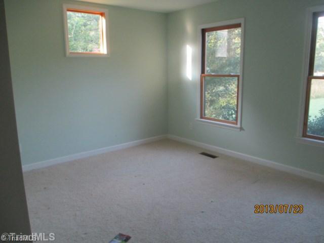6220 Lindley Mill Road Graham, NC 27253 - Photo 3 of 8 1st Bedroom.