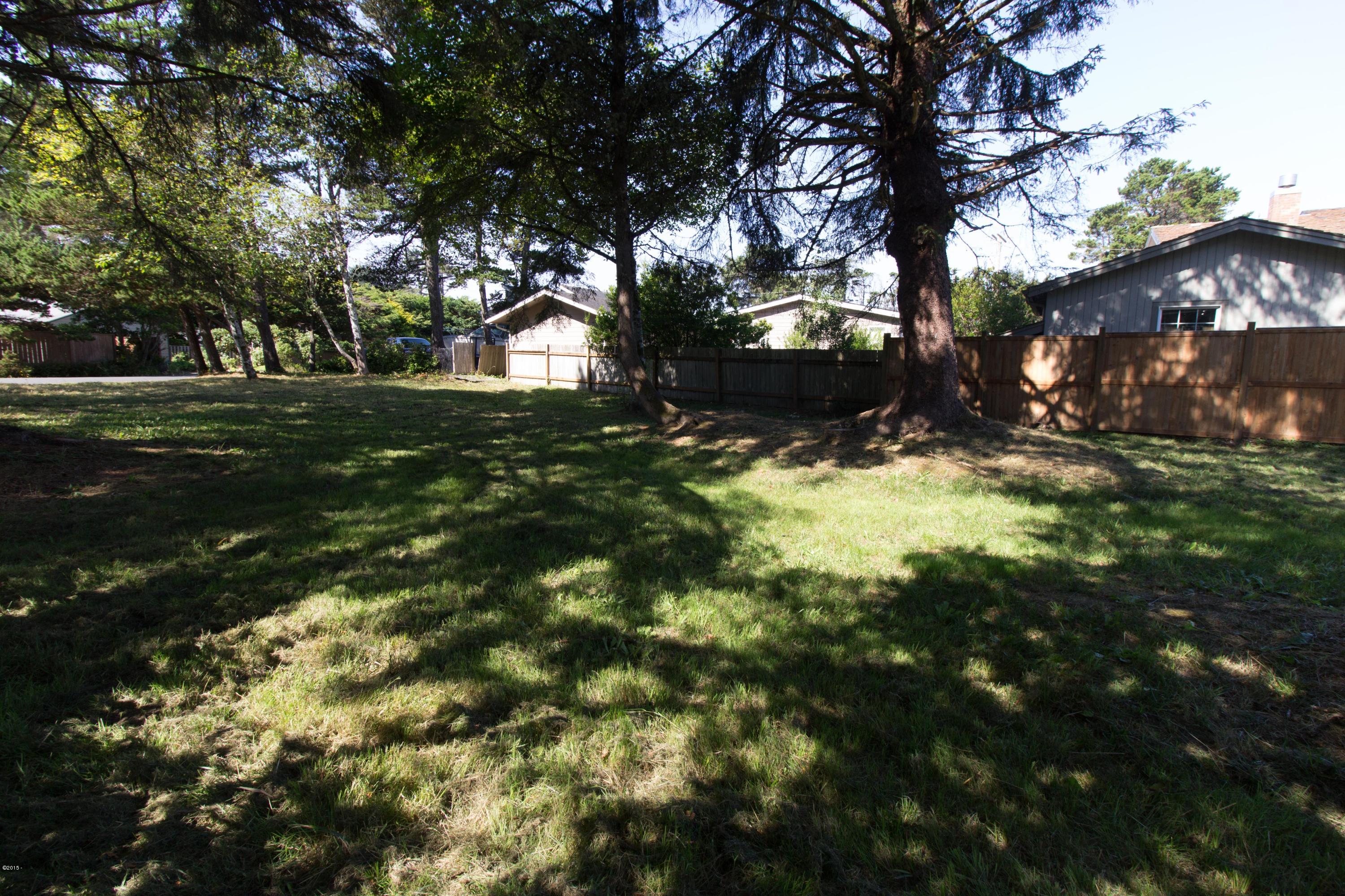 2700 Southwest South Point Street Depoe Bay, OR 97341 - Photo 8 of 12 IMG_1332