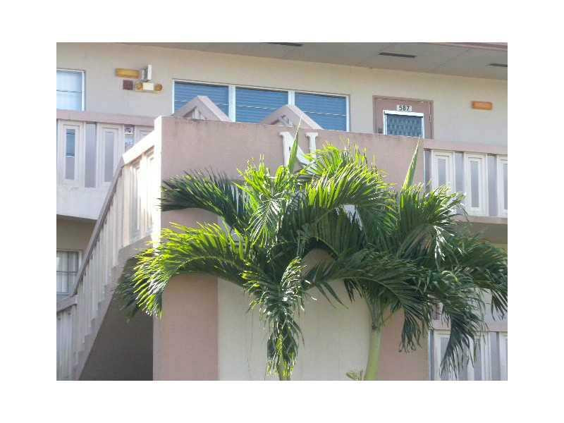 574 Mansfield M, Unit 574 Boca Raton, FL 33434 - Photo 1 of 14 Exterior Front