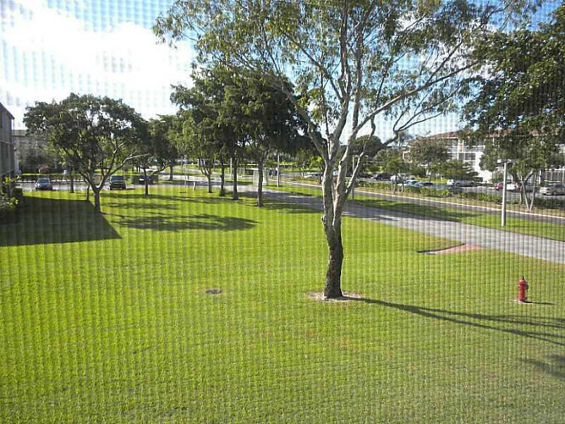 574 Mansfield M, Unit 574 Boca Raton, FL 33434 - Photo 14 of 14 Exterior Front