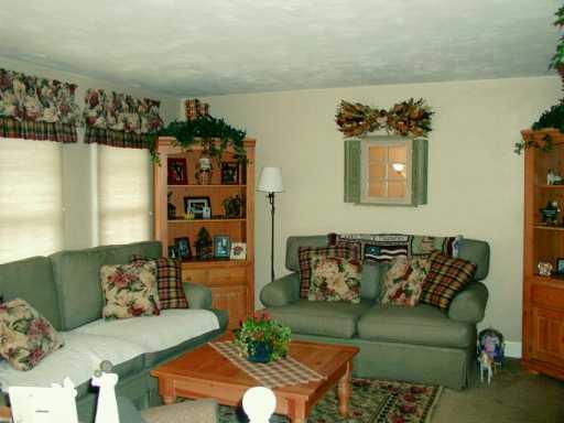 138 Rizzi Drive Irwin, PA 15642 - Photo 7 of 8 Gallery Image 7