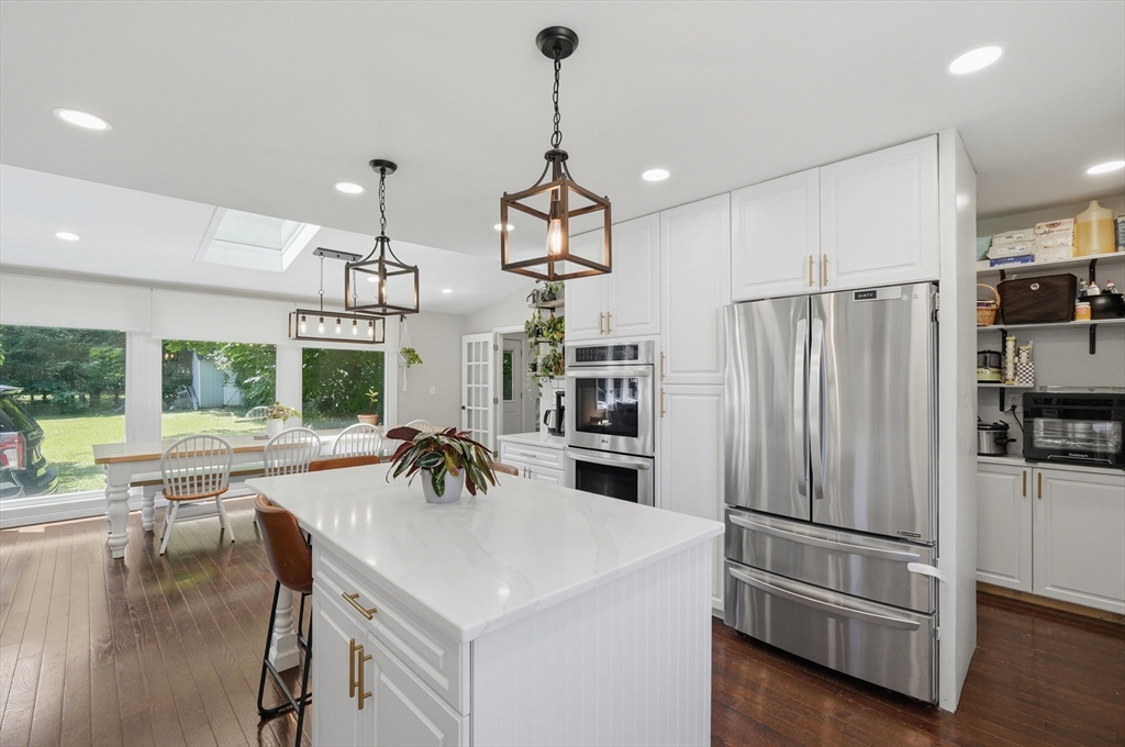 28 Shepard Street Westfield, MA 01085 - Photo 11 of 37