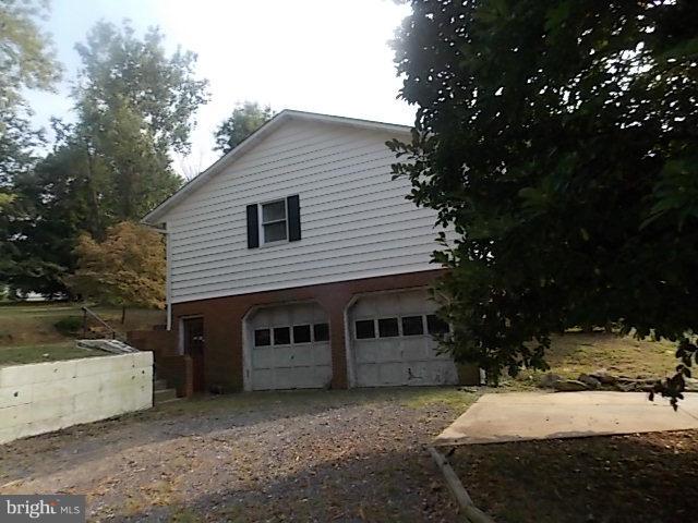 1435 Pinch Valley Road Westminster, MD 21158 - Photo 2 of 20 Exterior (General)