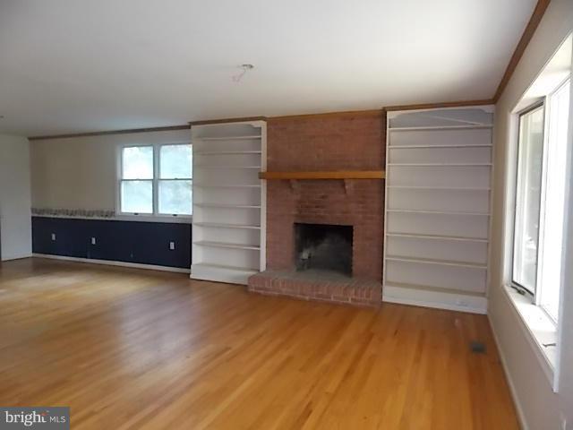 1435 Pinch Valley Road Westminster, MD 21158 - Photo 4 of 20 Living Room