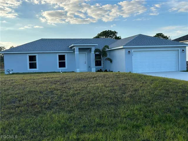 $1,850 | 776 Cashmere Avenue, Lehigh Acres, FL 33974