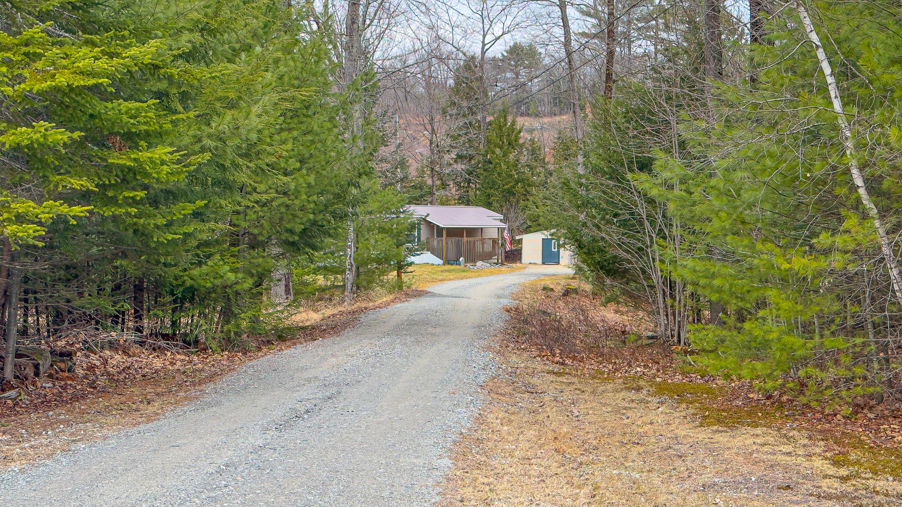 53 Plains Road Oxford, ME 04270 - Photo 4 of 39 53 plains road oxford 4-13-2026-7