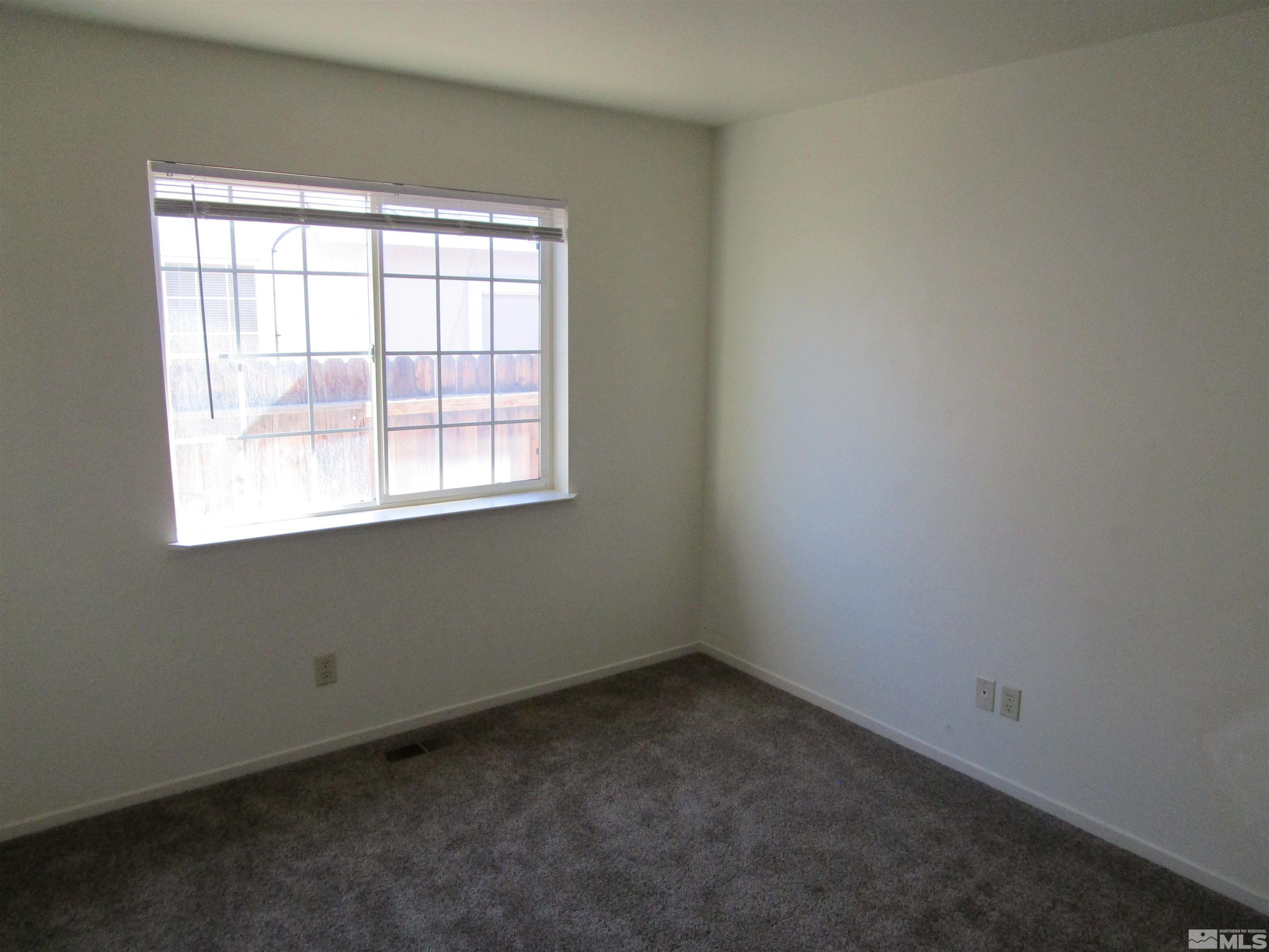 394 Dianna Way Fallon, NV 89406 - Photo 8 of 12 Photo 8