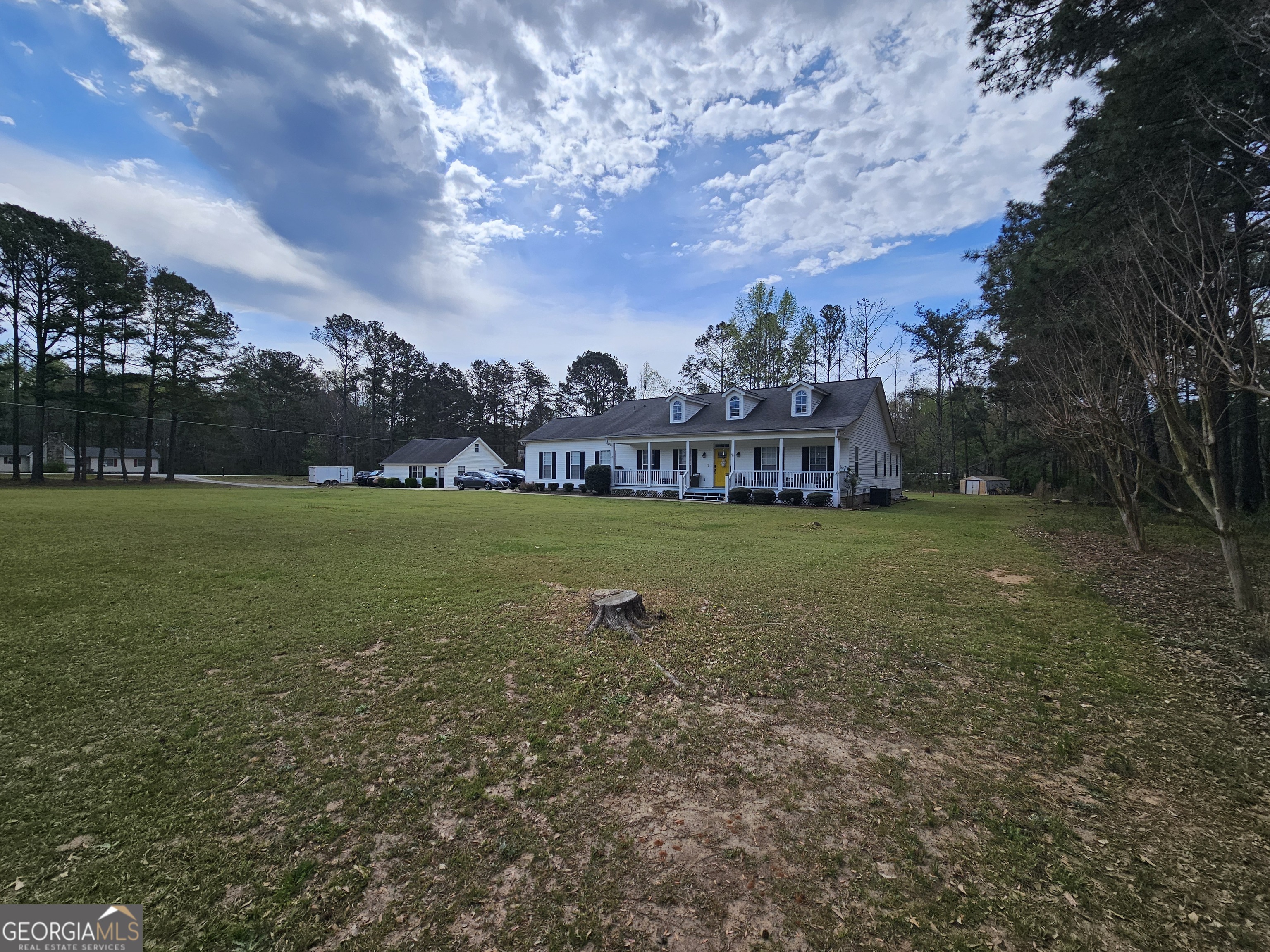 17 Goodwyn Road Newnan, GA 30265 - Photo 2 of 86