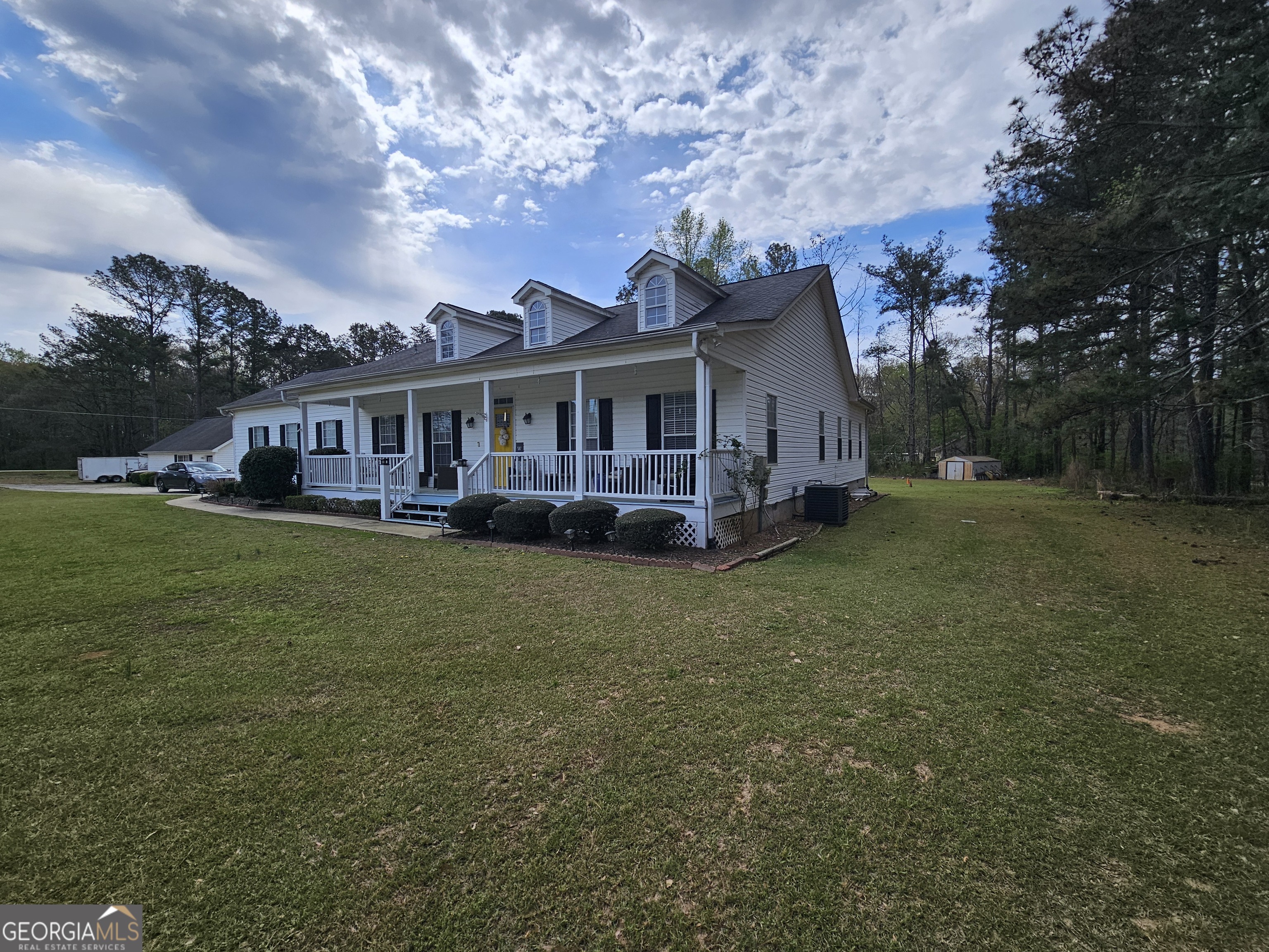 17 Goodwyn Road Newnan, GA 30265 - Photo 4 of 86