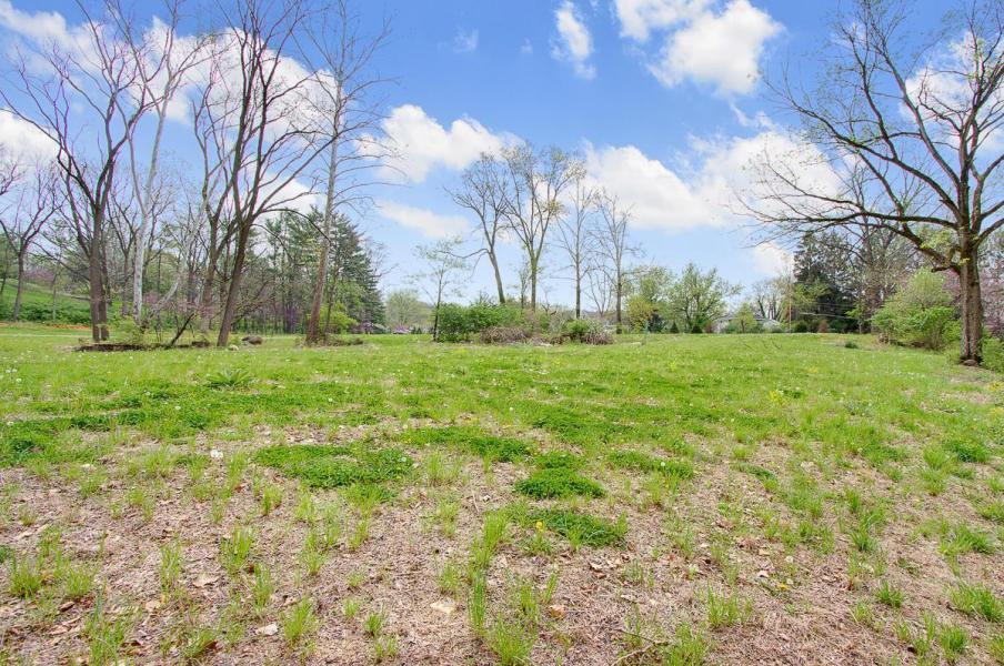2820 Lane Road Columbus, OH 43220 - Photo 4 of 6