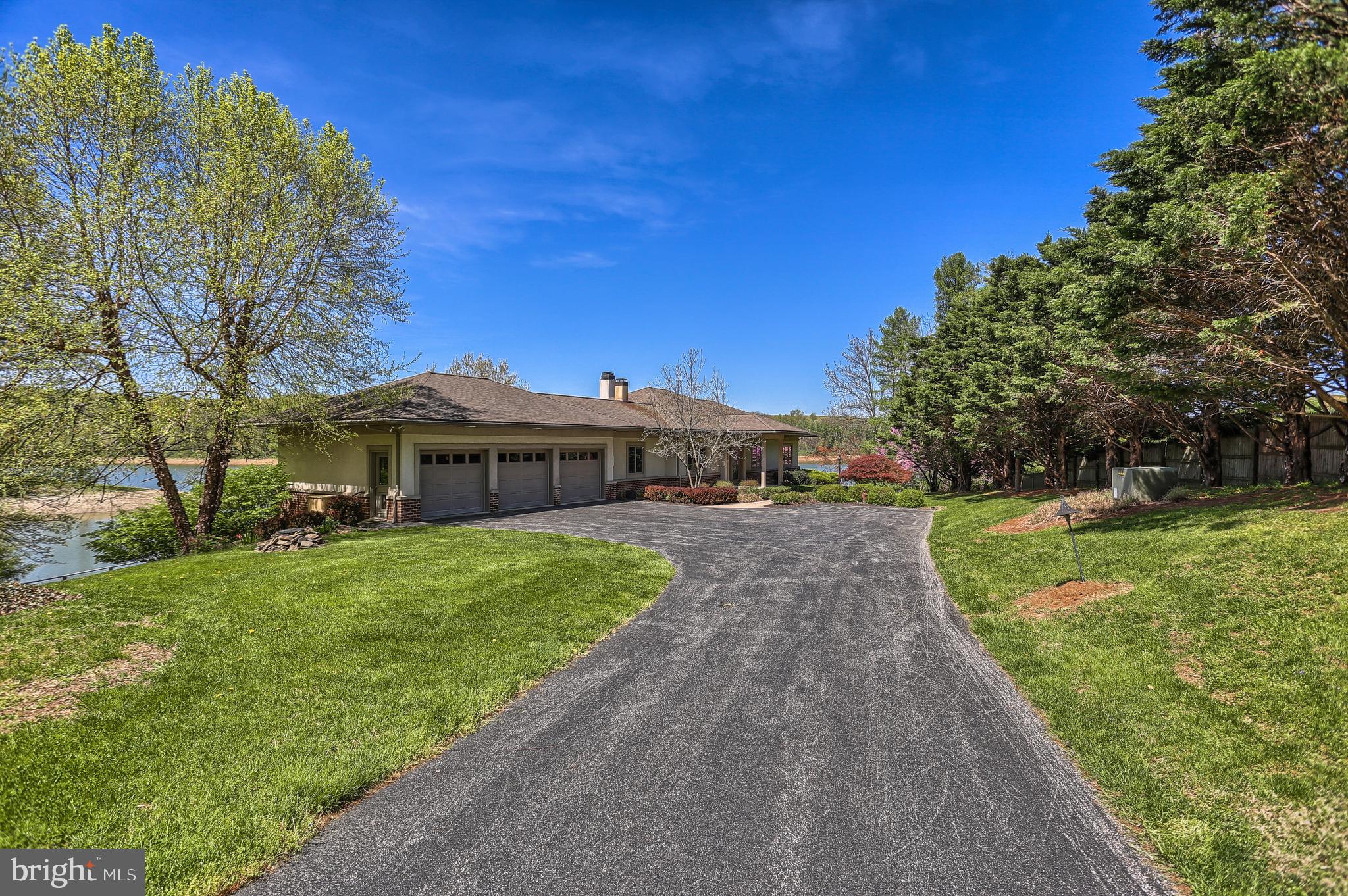 Gorgeous private  setting with fantastic views