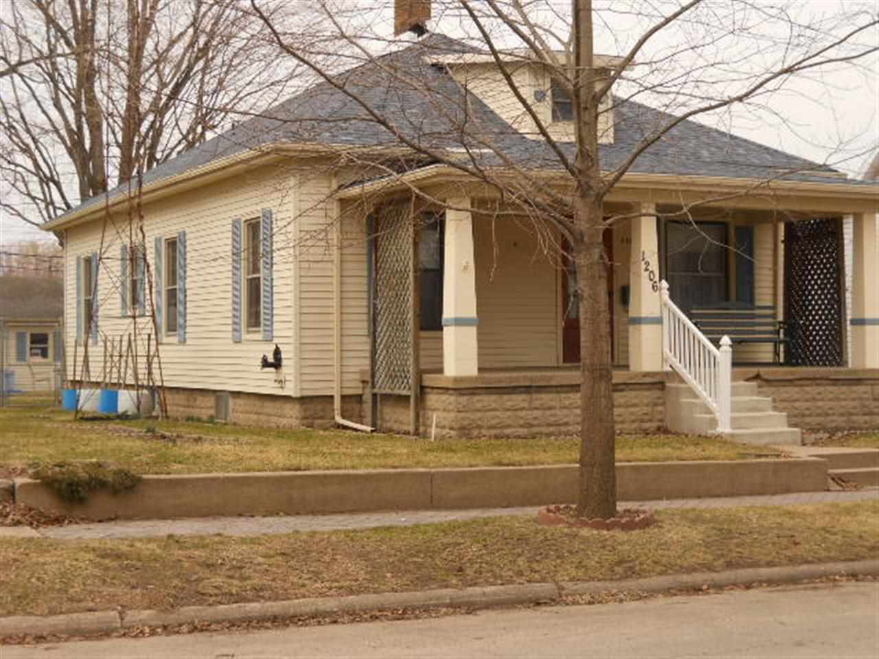 1206 Madison Street Rochester, IN 46975 - Photo 1 of 1