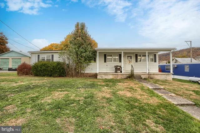 $144,900 | 134 North Pine Street, Pillow, PA 17080