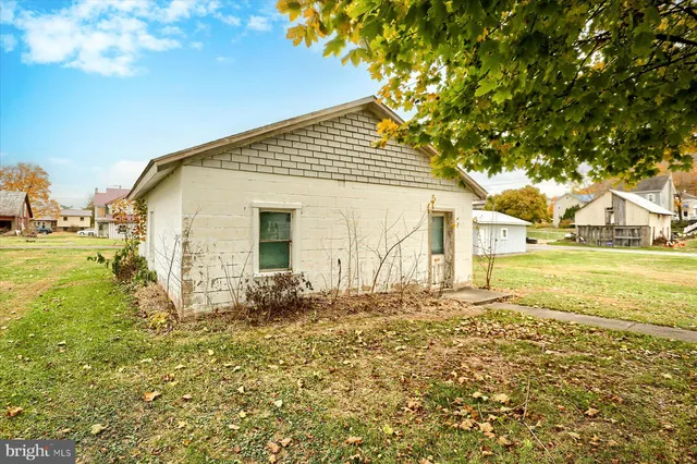 $144,900 | 134 North Pine Street, Pillow, PA 17080