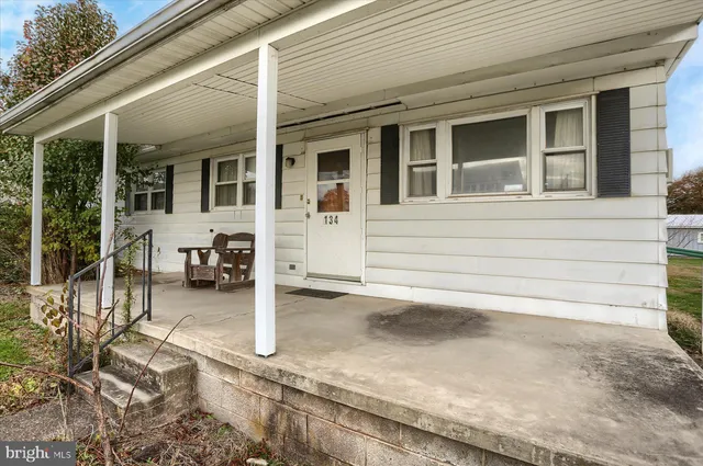 $144,900 | 134 North Pine Street, Pillow, PA 17080