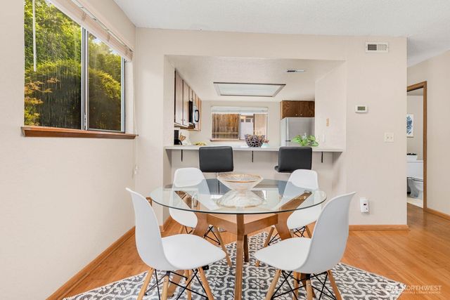 $324,500 | 317 Southwest 112th Street, Unit C314, Seattle, WA 98146