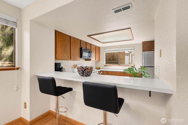 $324,500 | 317 Southwest 112th Street, Unit C314, Seattle, WA 98146