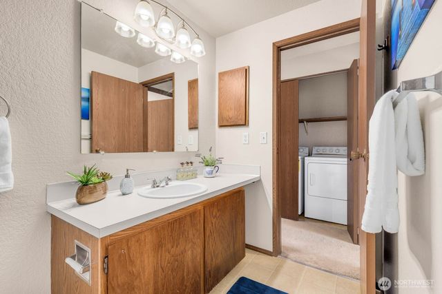 $324,500 | 317 Southwest 112th Street, Unit C314, Seattle, WA 98146