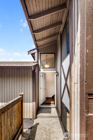 $324,500 | 317 Southwest 112th Street, Unit C314, Seattle, WA 98146