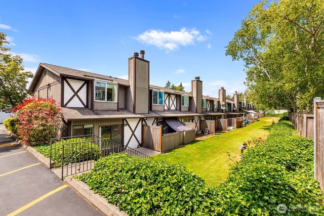 $324,500 | 317 Southwest 112th Street, Unit C314, Seattle, WA 98146