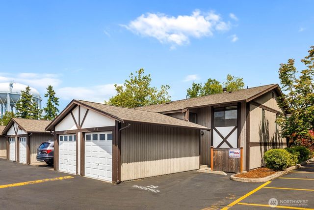 $324,500 | 317 Southwest 112th Street, Unit C314, Seattle, WA 98146