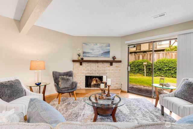 $324,500 | 317 Southwest 112th Street, Unit C314, Seattle, WA 98146