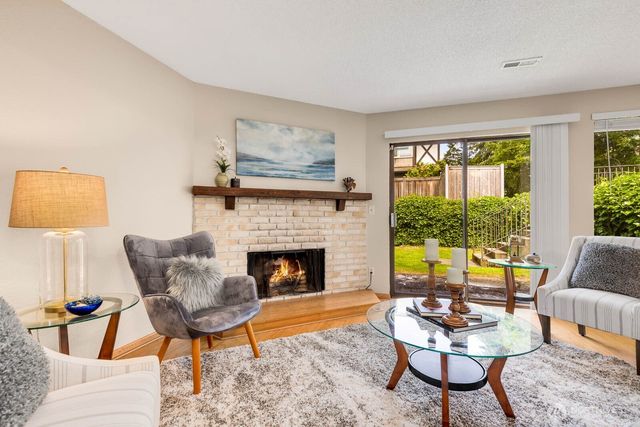 $324,500 | 317 Southwest 112th Street, Unit C314, Seattle, WA 98146