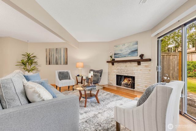 $324,500 | 317 Southwest 112th Street, Unit C314, Seattle, WA 98146