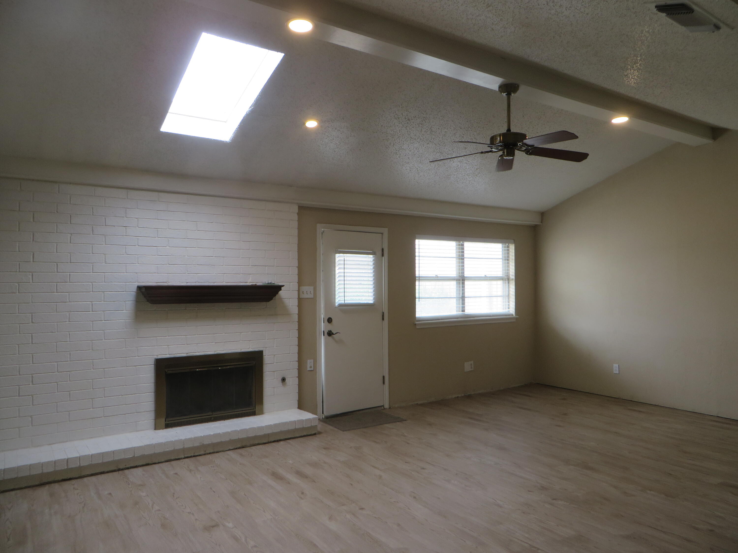 5703 38th Street Lubbock, TX 79407 - Photo 13 of 35 5703038TH 043