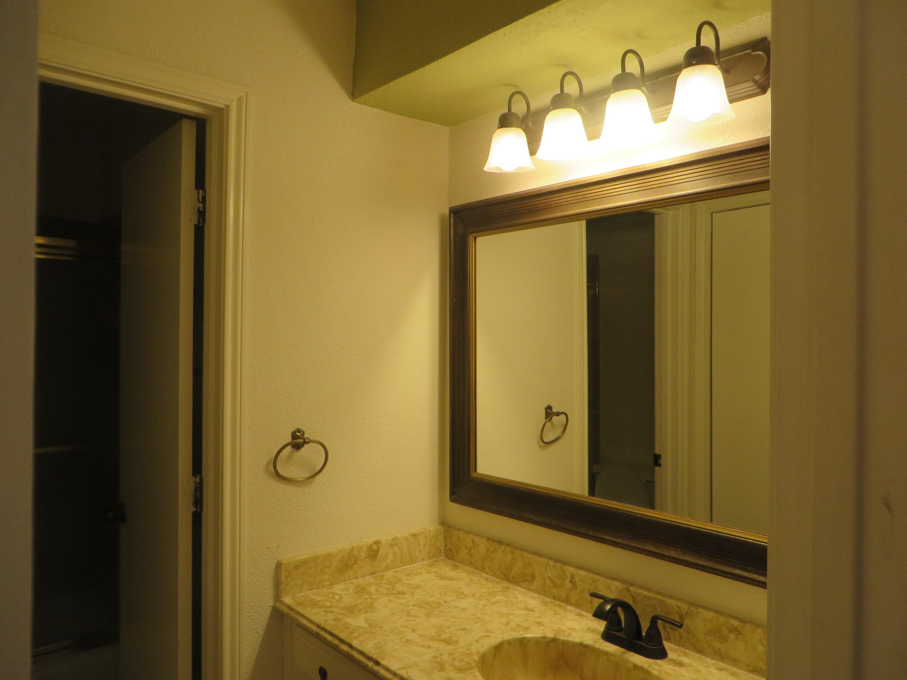 5703 38th Street Lubbock, TX 79407 - Photo 19 of 35 5703038TH 050