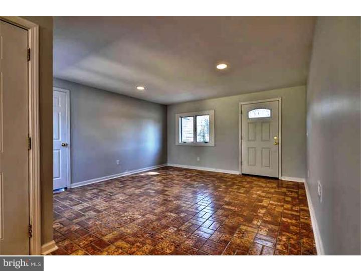 110 Upper Ferry Road Ewing, NJ 08628 - Photo 7 of 13 Foyer