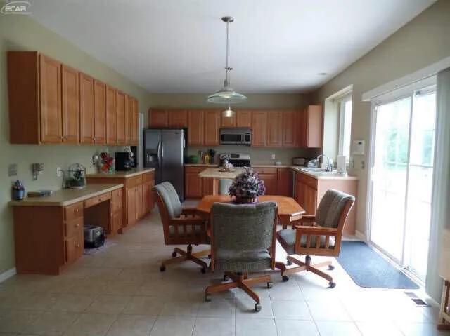 $450,000 | 6296 Moonstone Drive, Grand Blanc, MI 48439