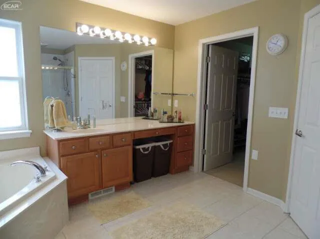 $450,000 | 6296 Moonstone Drive, Grand Blanc, MI 48439