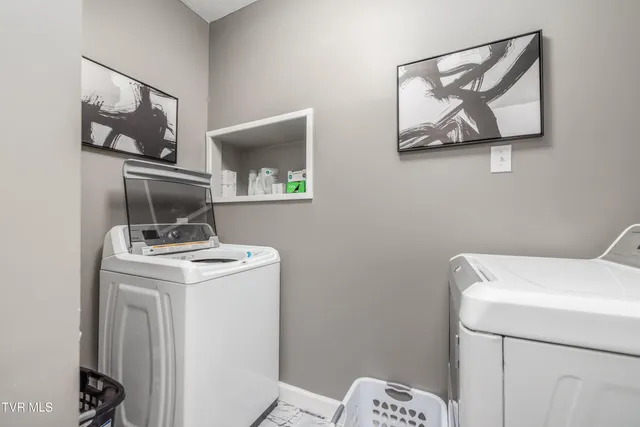 $894,900 | 2011 Mars Hill Road, Talbott, TN 37877