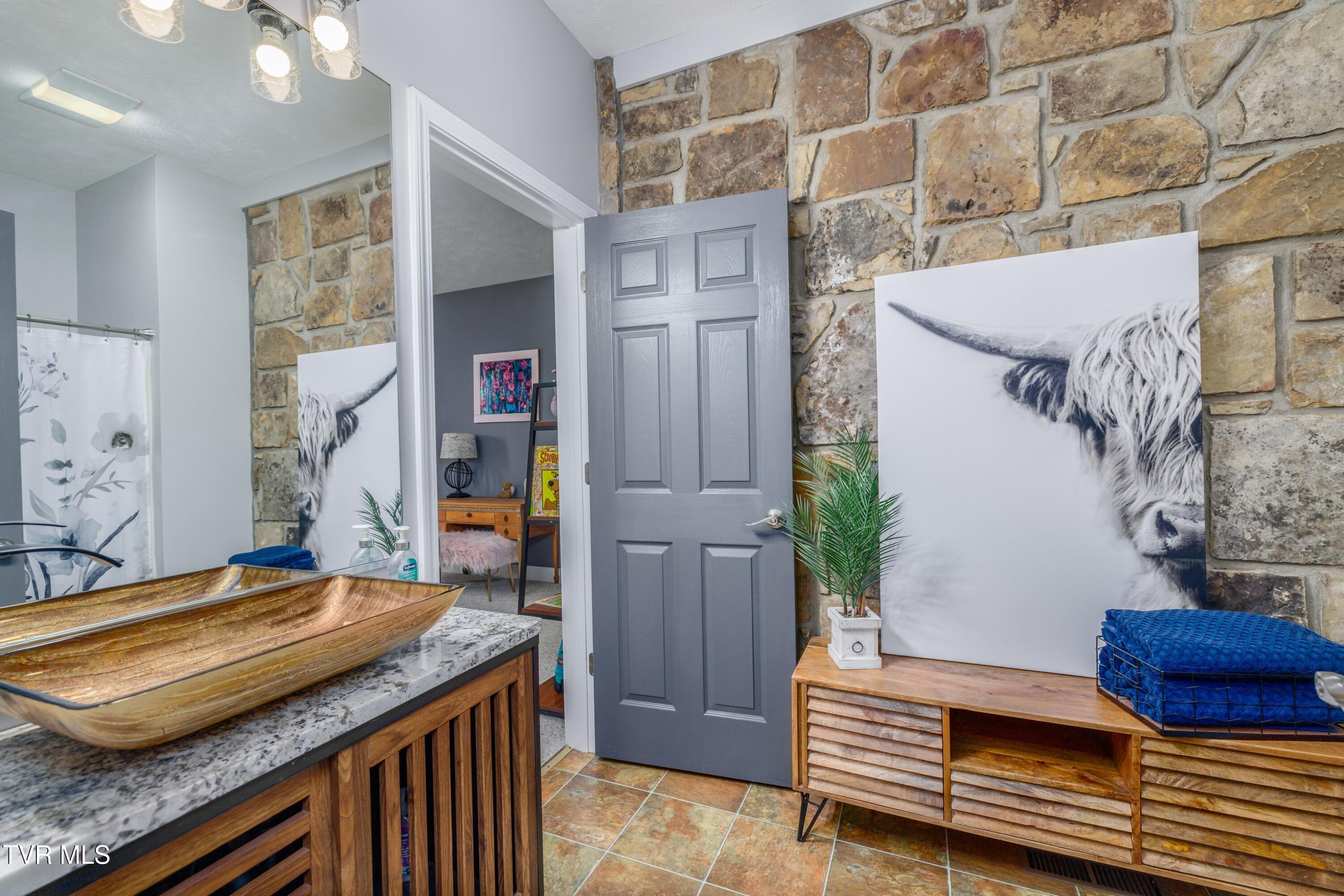 2011 Mars Hill Road Talbott, TN 37877 - Photo 17 of 80 018-2011MarsHillRoad-Talbott-TN-37877-SM