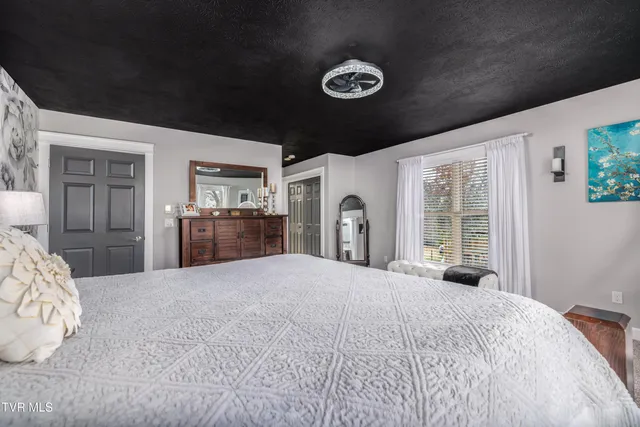 $899,900 | 2011 Mars Hill Road, Talbott, TN 37877