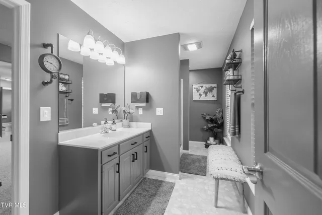 $899,900 | 2011 Mars Hill Road, Talbott, TN 37877