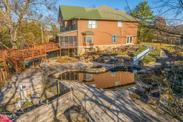 $899,900 | 2011 Mars Hill Road, Talbott, TN 37877