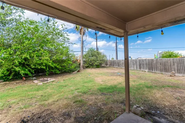 $233,000 | 120 Presidio Drive, Portland, TX 78374