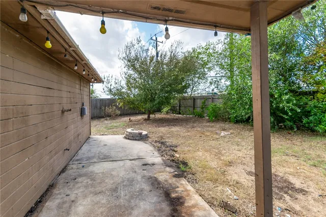 $233,000 | 120 Presidio Drive, Portland, TX 78374