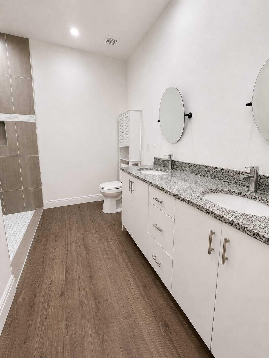 1224 Jupiter Loop LaBelle, FL 33935 - Photo 11 of 14 Bathroom