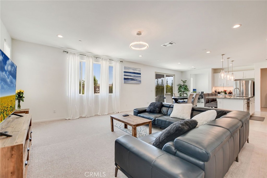 12789 Mendocino Ridge Drive Riverside, CA 92503 - Photo 11 of 68 Gallery Image 11