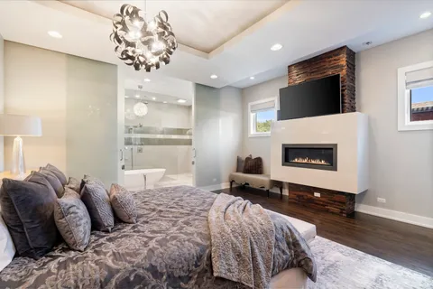 $2,400,000 | 1446 West Altgeld Street, Chicago, IL 60614